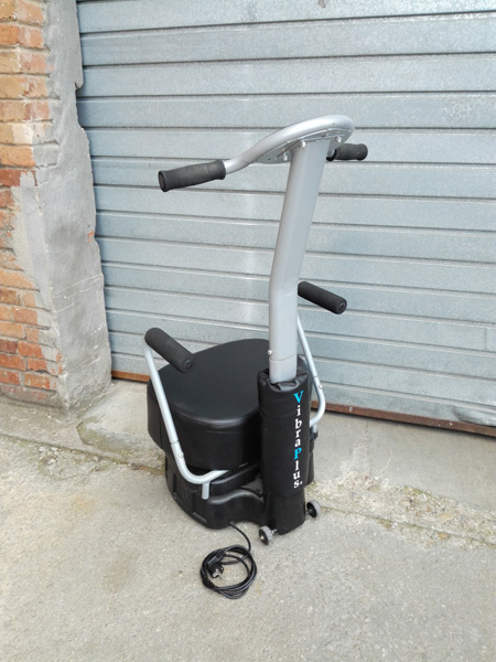 aparato gimnasia vibraplus pies +accesorio silla metal skay negro func 115x56x49 1u